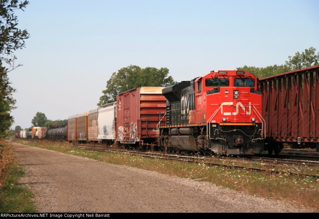 CN 8892